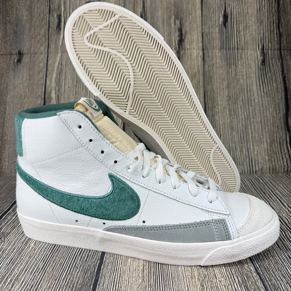 Nike Blazer Mid 77 PRMSummit White/Bicoastal Green/Phantom Mens FN5822-100 - Picture 1 of 8